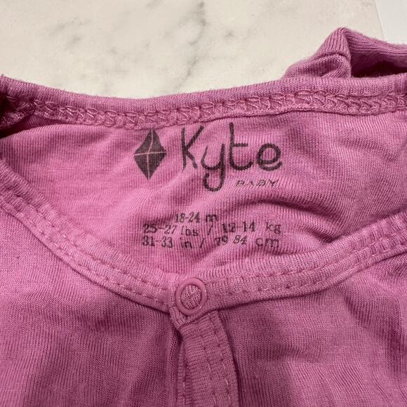 Kyte Baby Blossom Snap Romper Pajamas - Picture 7 of 8